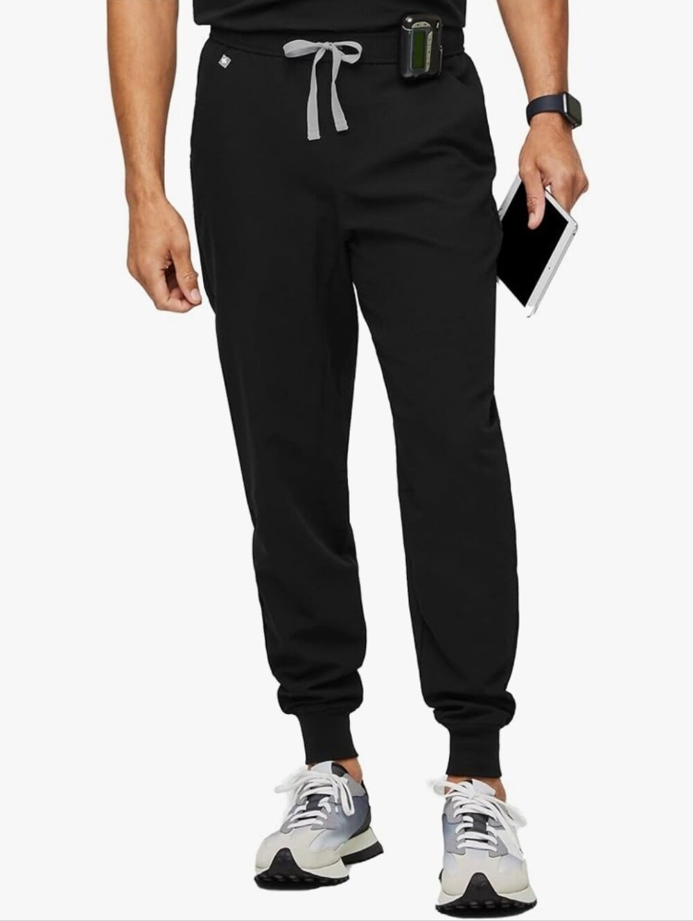 FIGS Men's Tansen Jogger Scrub Pants in black Size M